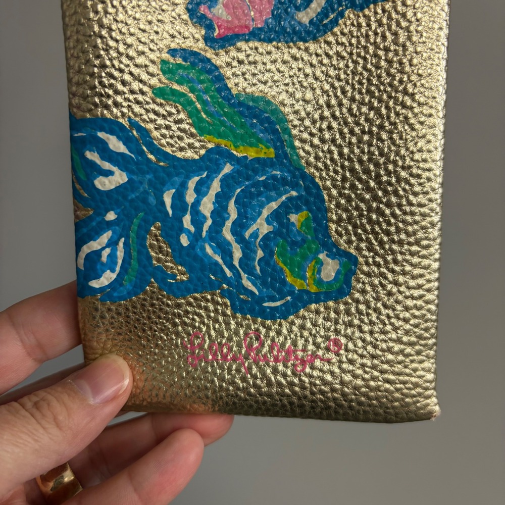 Lilly Pulitzer Gold Metallic Faux Leather Fish Print Eyeglass Sunglasses Case - Picture 2 of 3